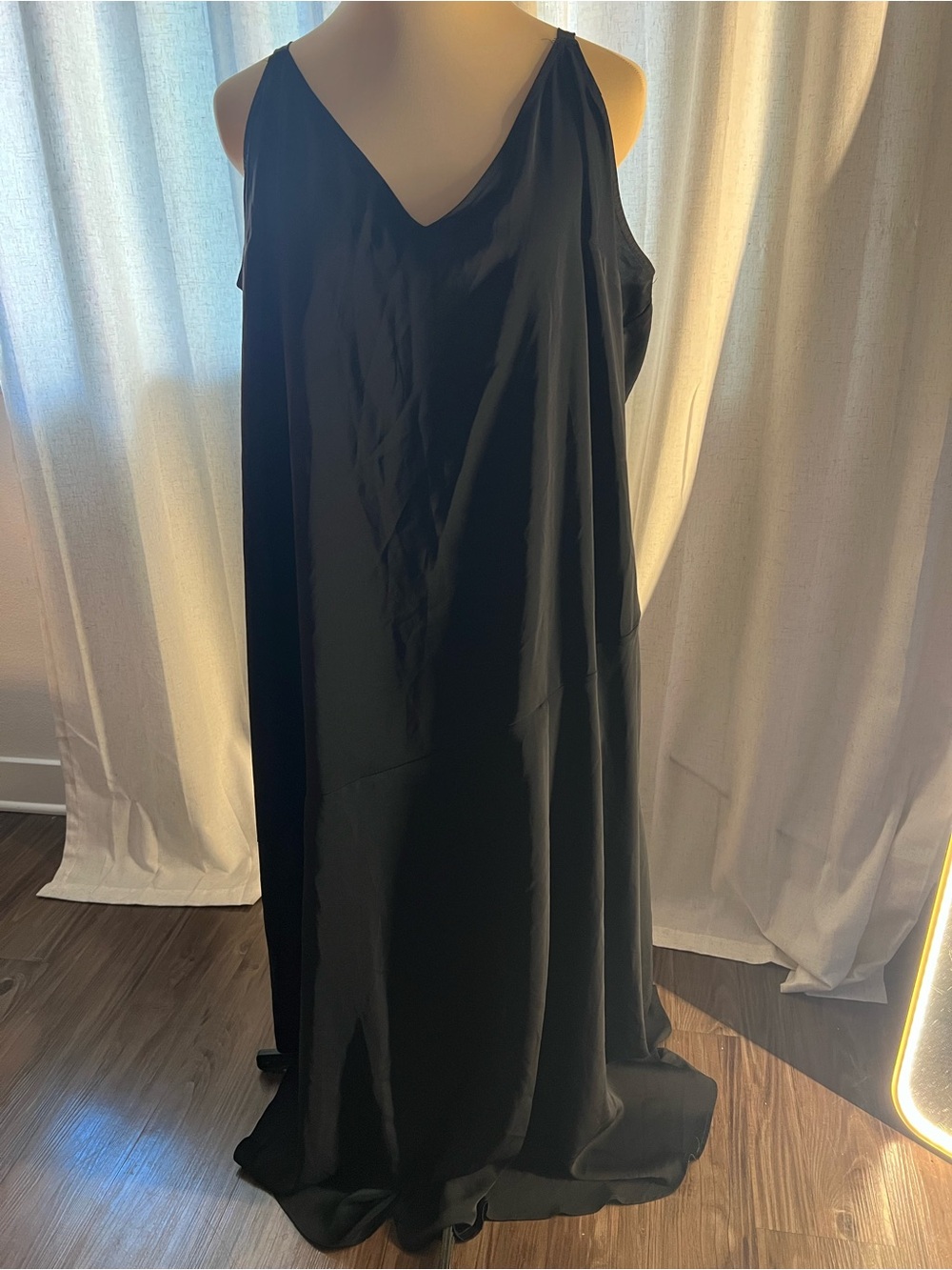 Long black dress